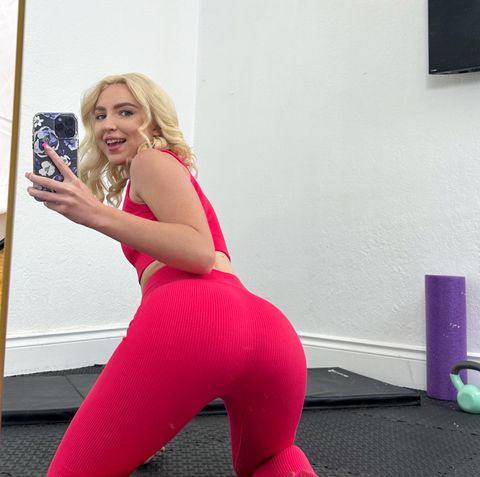 Skinny Blonde Stepsister Likes Her Stepbrother Cumming Inside Her: Gallery #46