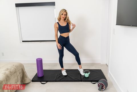 Cheerleader Kait Initial Fitness Casting: Gallery #2