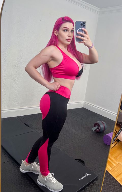 Wild Hair Big Breasts And A Lot Of Fun At The Gym: Gallery #30