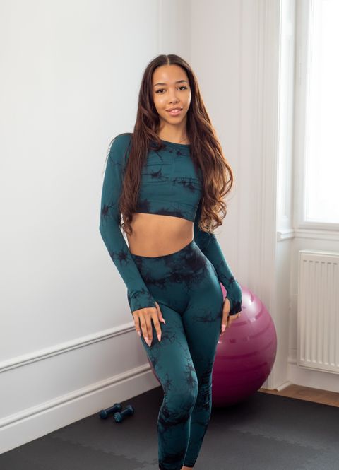 Tall Exotic Fashion Model Didn't Pay Her Gym Fees: Gallery #2