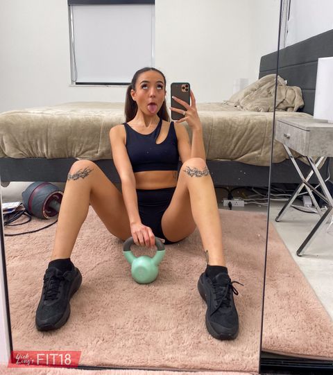 Sasha Tatcha Returns For Another Creampie: Gallery #8