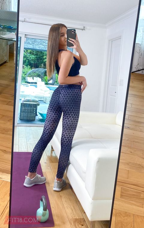 Sissy Moore Initial Fitness Casting: Gallery #46