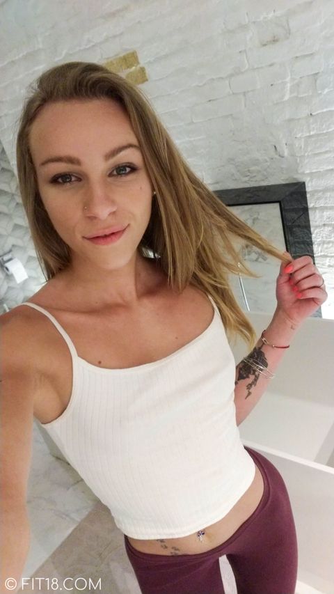 French Yoga Instructor Angel Fucked By Client: Gallery #38